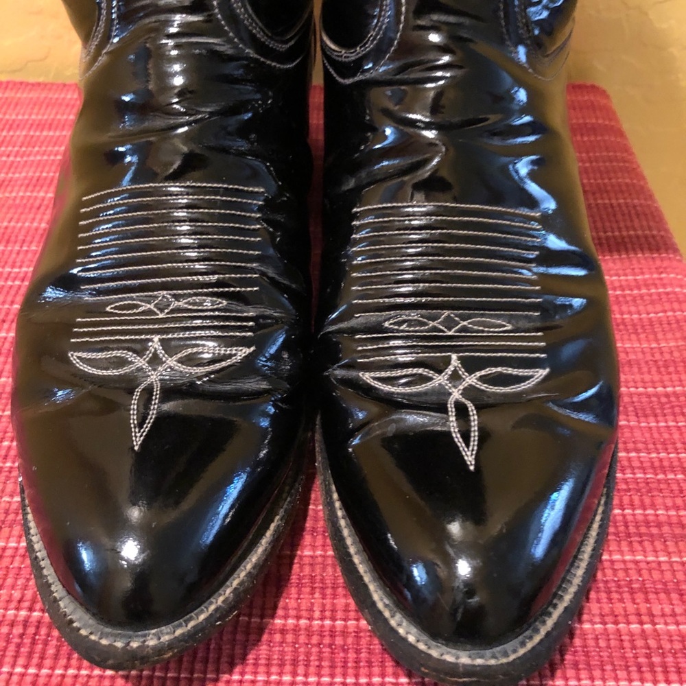 Gorgeous Tony Lama Patent Leather Mens Western Boots. GOLD LABEL. Sz. (9.5 D).